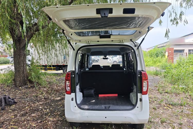 Used Wuling Zhiguang New Energy 2025 Standard Model Trunk