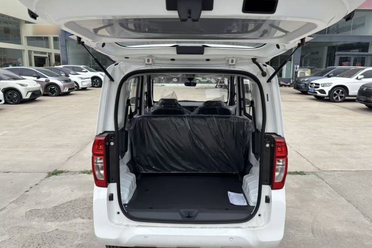 Used Wuling Zhiguang New Energy 2025 Model 305km Ambitious Edition Trunk