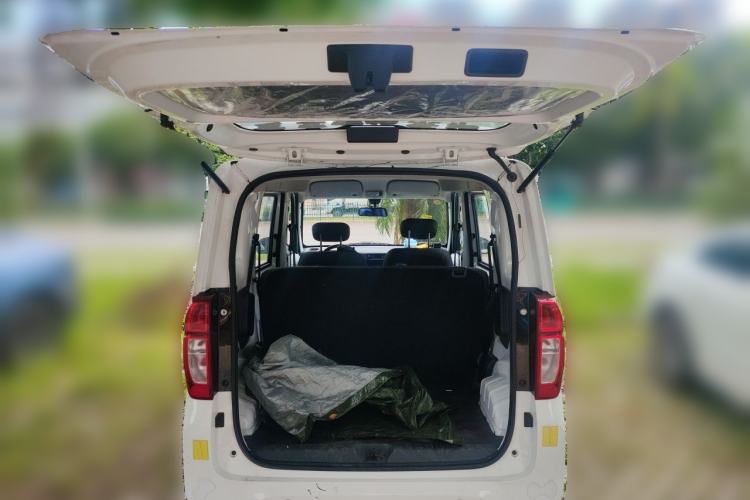 Used Wuling Zhiguang New Energy 2025 Standard Model Trunk