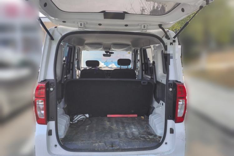 Used Wuling Zhiguang New Energy 2025 Standard Model Trunk