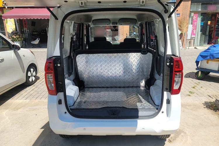Used Wuling Zhiguang New Energy 2025 Model 305km Ambitious Edition Trunk