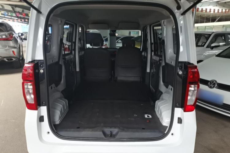 Used Wuling Zhiguang New Energy 2025 Standard Model Trunk