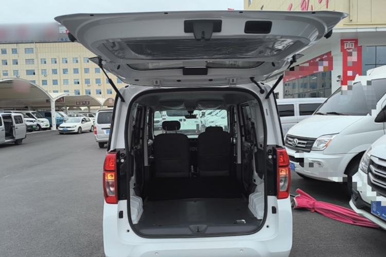Used Wuling Zhiguang New Energy 2025 Model 305km Ambitious Edition Trunk