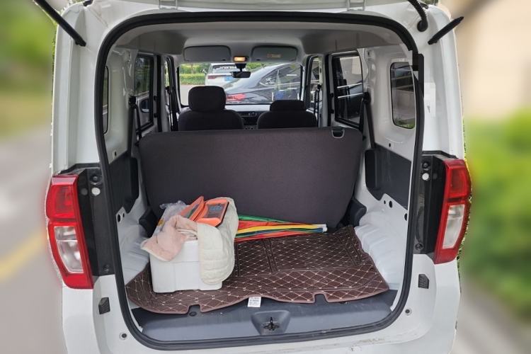 Used Wuling Zhiguang New Energy 2025 Model 305km Ambitious Edition Trunk