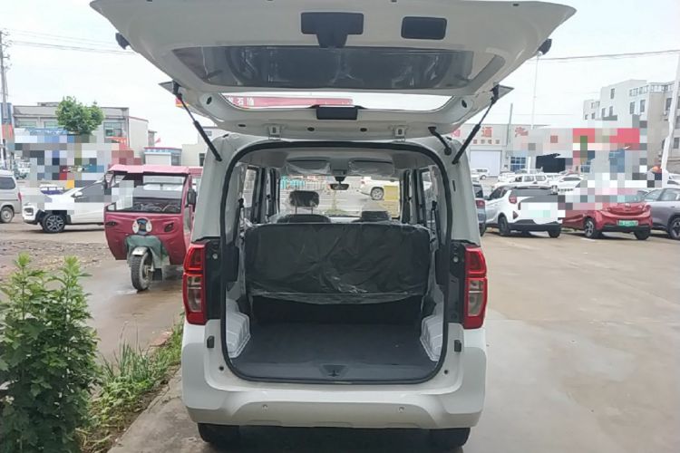 Used Wuling Zhiguang New Energy 2025 Model 305km Ambitious Edition Trunk