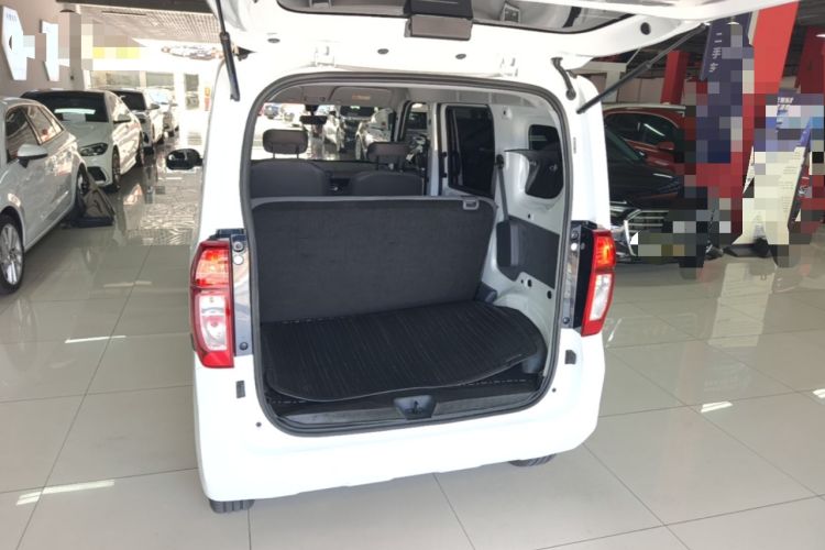 Used Wuling Zhiguang New Energy 2025 Model 305km Ambitious Edition Trunk