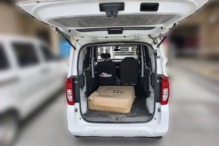 Used Wuling Zhiguang New Energy 2025 Comfort Model Trunk