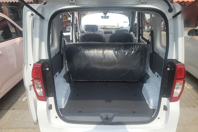 Used Wuling Zhiguang New Energy 2025 Model 305km Ambitious Edition Trunk