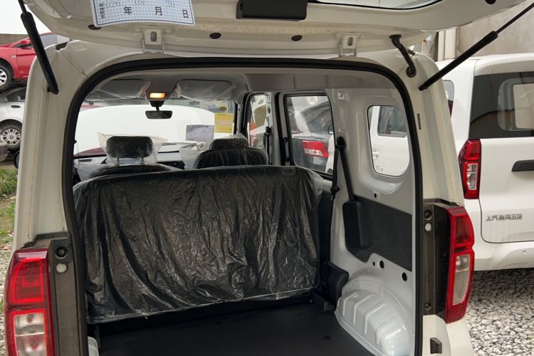 Used Wuling Zhiguang New Energy 2025 Model 305km Ambitious Edition Trunk