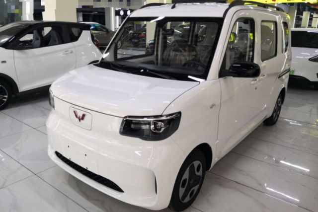 Wuling Zhiguang New Energy 2025 Model 305km Ambitious Edition usata