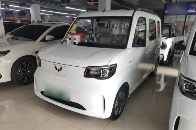 Used Wuling Zhiguang New Energy 2025 Model 305km Ambitious Edition
