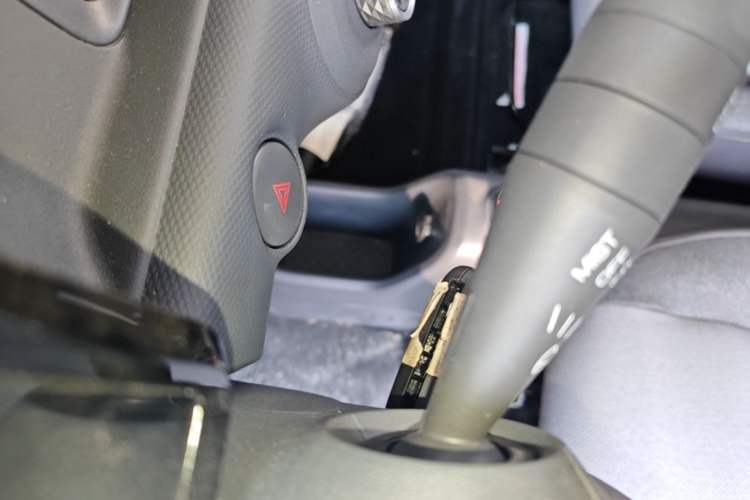 Used Wuling Zhiguang New Energy 2025 Model 305km Ambitious Edition Vehicle Key