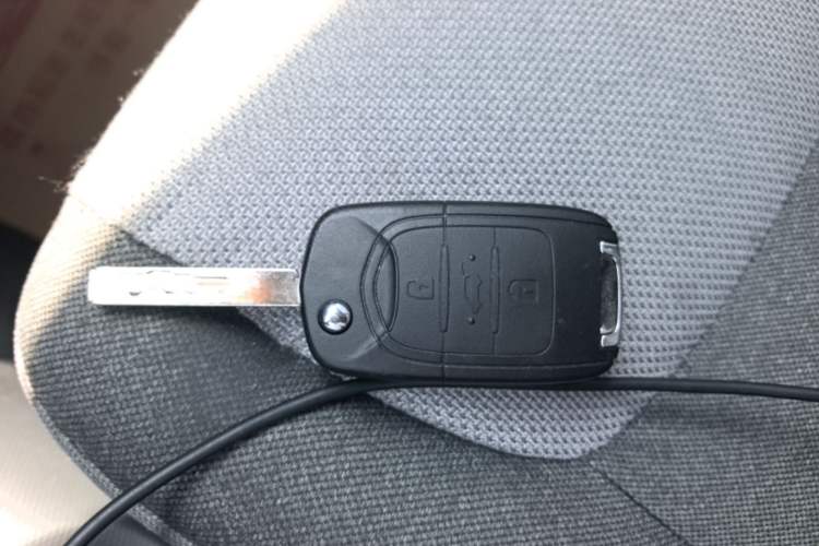 Used Wuling Zhiguang New Energy 2025 Model 305km Ambitious Edition Vehicle Key
