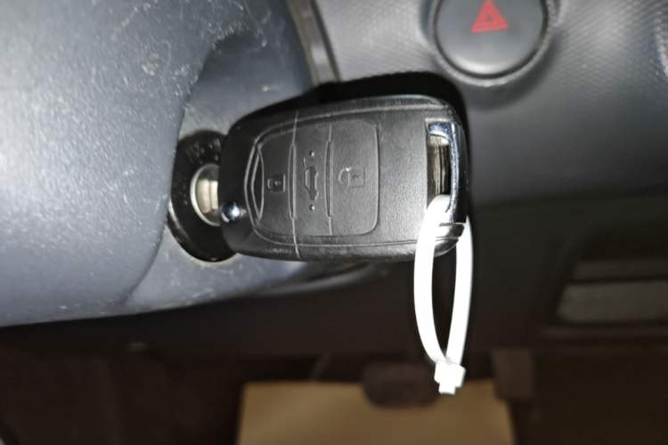 Used Wuling Zhiguang New Energy 2025 Standard Model Vehicle Key