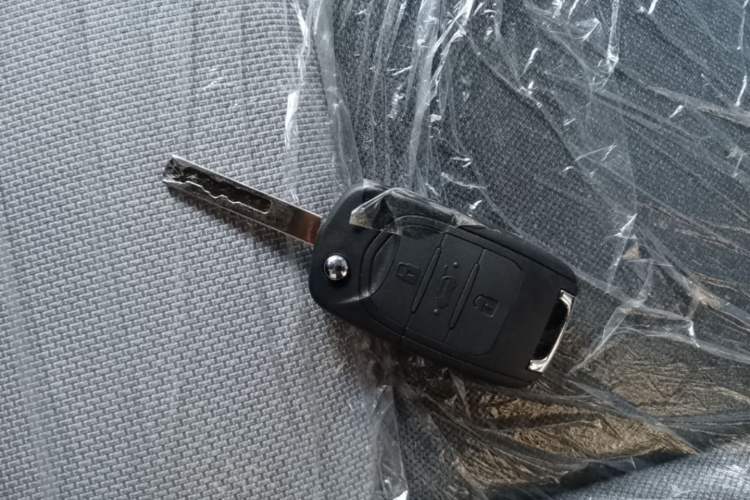 Used Wuling Zhiguang New Energy 2025 Model 305km Ambitious Edition Vehicle Key
