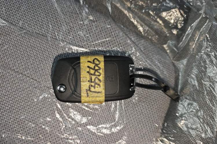 Used Wuling Zhiguang New Energy 2025 Model 305km Ambitious Edition Vehicle Key