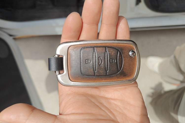 Used Wuling Zhiguang New Energy 2025 Comfort Model Vehicle Key