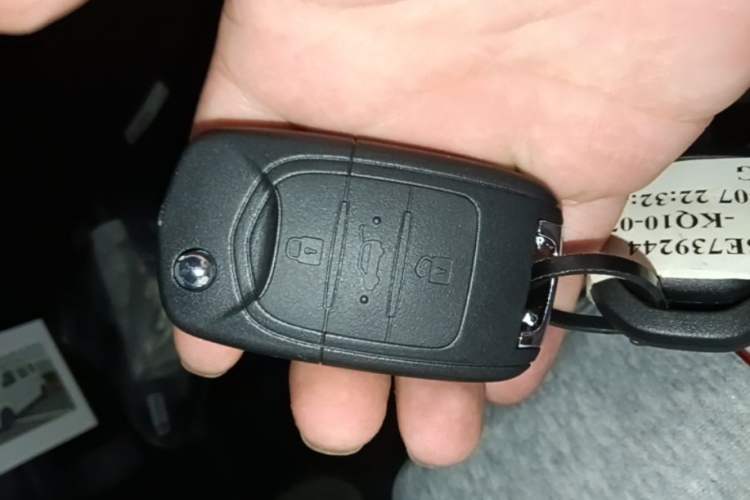 Used Wuling Zhiguang New Energy 2025 Model 305km Ambitious Edition Vehicle Key