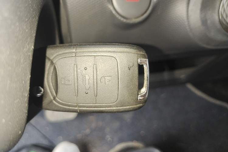 Used Wuling Zhiguang New Energy 2025 Standard Model Vehicle Key