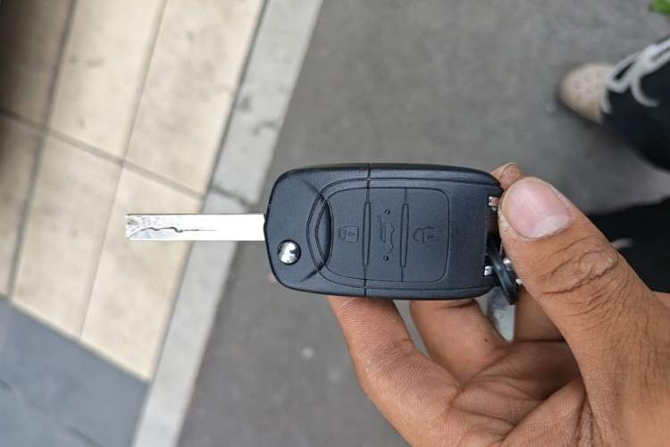 Used Wuling Zhiguang New Energy 2025 Model 305km Ambitious Edition Vehicle Key
