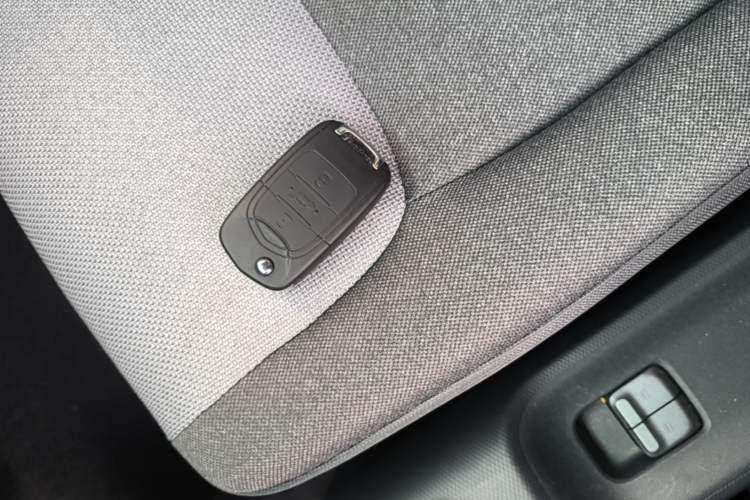 Used Wuling Zhiguang New Energy 2025 Model 305km Ambitious Edition Vehicle Key