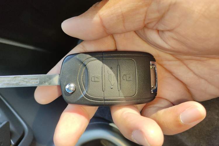 Used Wuling Zhiguang New Energy 2025 Standard Model Vehicle Key