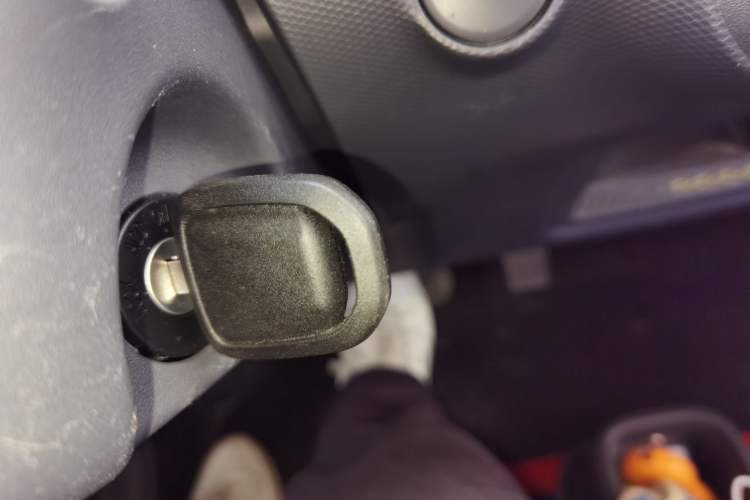 Used Wuling Zhiguang New Energy 2025 Standard Model Vehicle Key