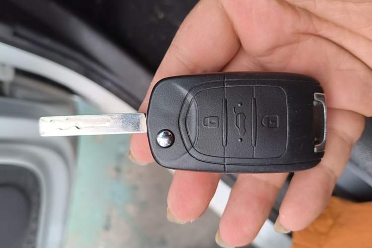 Used Wuling Zhiguang New Energy 2025 Comfort Model Vehicle Key