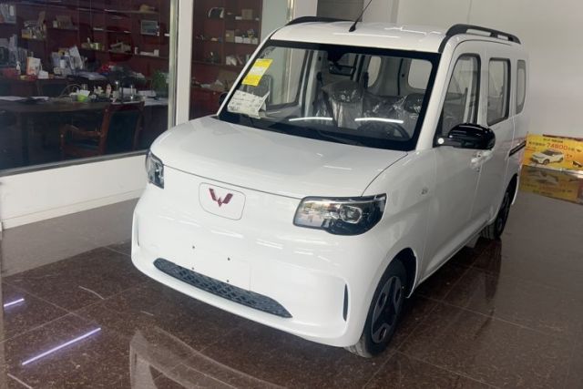 Used Wuling Zhiguang New Energy 2025 Model 305km Ambitious Edition