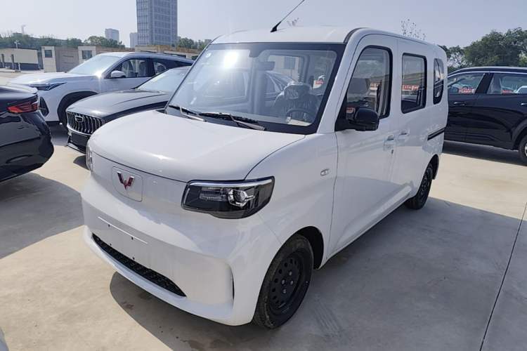 Used Wuling Zhiguang New Energy 2025 Standard Model Guazi used car, China used car export, Used car for sale, Used  cars, Cheapest cars for sale