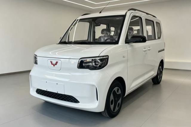 Used Wuling Zhiguang New Energy 2025 Model 305km Ambitious Edition