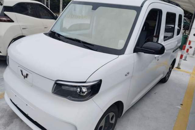 Used Wuling Zhiguang New Energy 2025 Model 305km Ambitious Edition