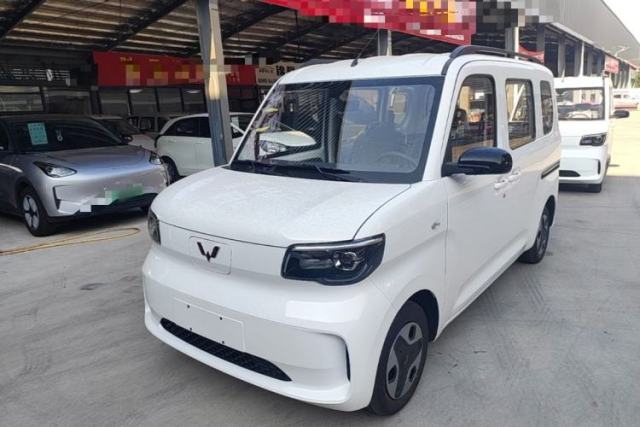 Used Wuling Zhiguang New Energy 2025 Model 305km Ambitious Edition