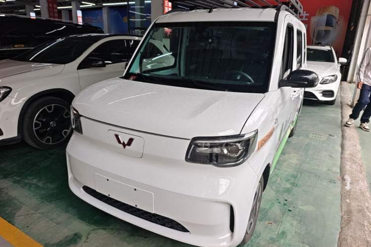 Used Wuling Zhiguang New Energy 2025 Model 305km Ambitious Edition Guazi used car, China used car export, Used car for sale, Used cars, Cheapest cars for sale
