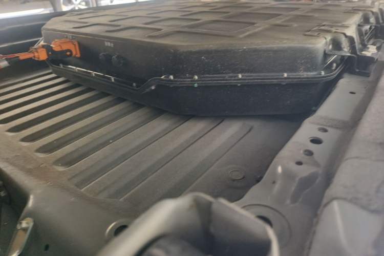 Used Wuling Zhiguang New Energy 2025 Comfort Model Chassis Rear Left