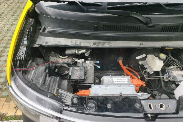 Used Wuling Zhiguang New Energy 2025 Comfort Model Engine Bay Right