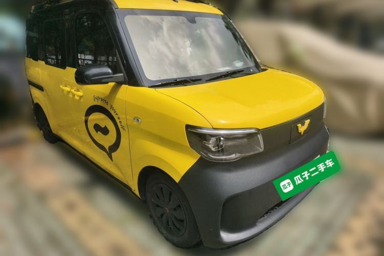 Used Wuling Zhiguang New Energy 2025 Comfort Model Front Right 45 Deg
