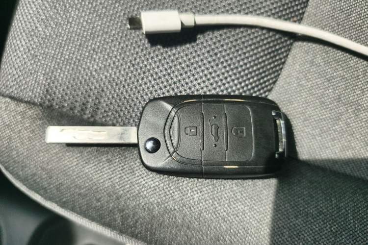 Used Wuling Zhiguang New Energy 2025 Comfort Model Vehicle Key
