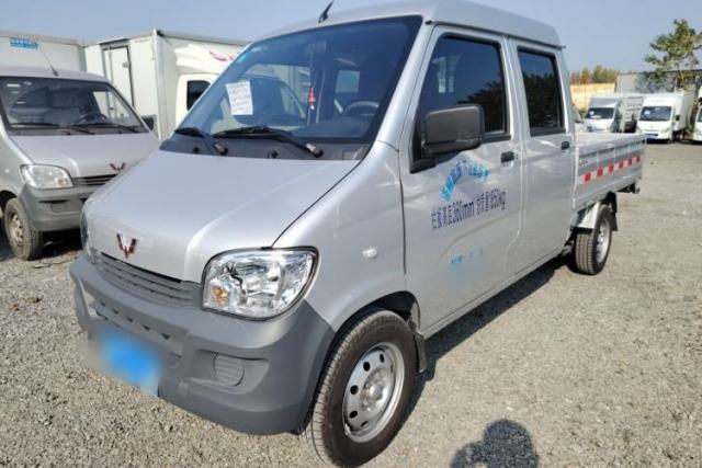 Used Wuling Zhiguang Small Truck 2023 1.5L Double-Cab LAR