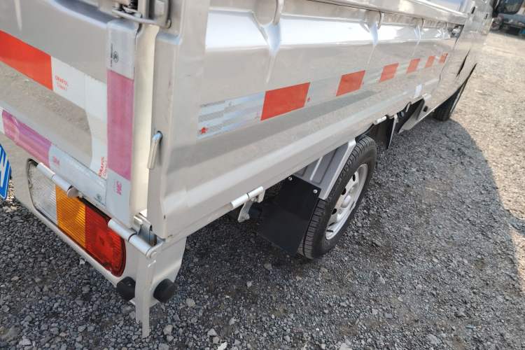 Used Wuling Zhiguang Small Truck 2023 1.5L Double-Cab LAR Right Rear Taillight