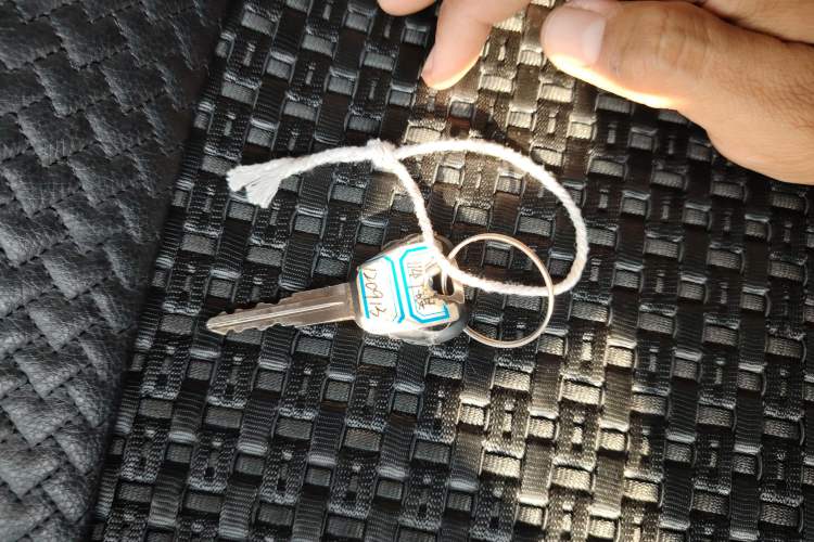 Used Wuling Zhiguang Small Truck 2023 1.5L Double-Cab LAR Vehicle Key