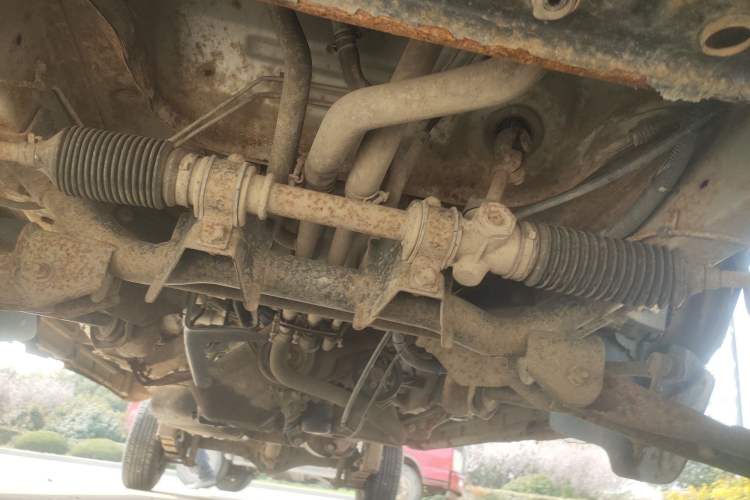 Used Wuling Zhiguang Small Truck 2016 1.2L Double-Cab LSI Chassis Front
