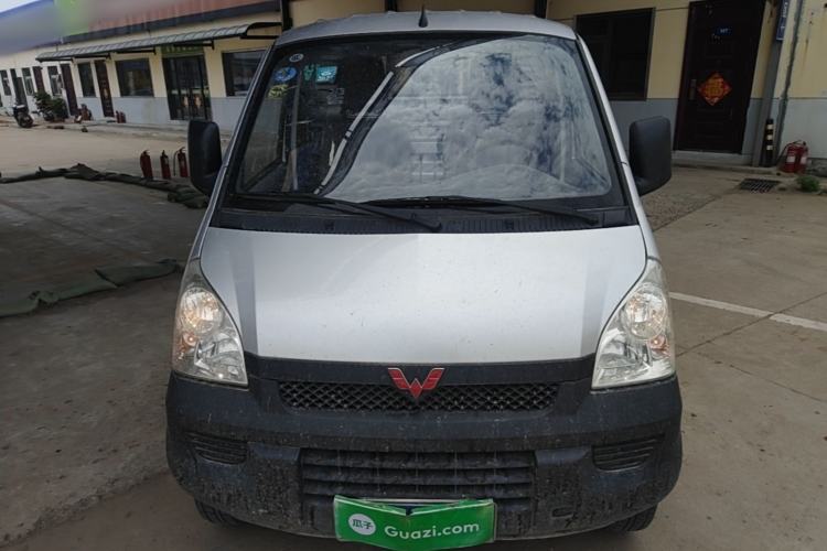 Used Wuling Zhiguang Small Truck 2016 1.2L Single-Row LSI Front