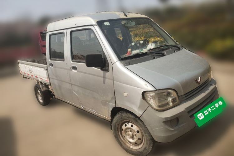 Used Wuling Zhiguang Small Truck 2016 1.2L Double-Cab LSI Front Right 45 Deg