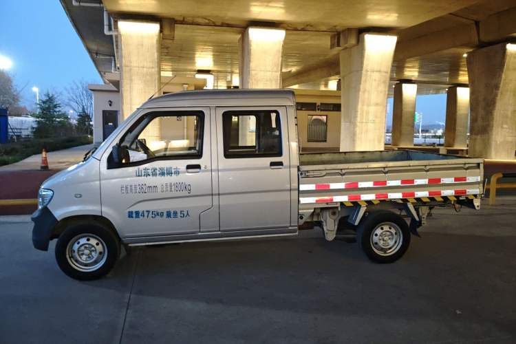 Used Wuling Zhiguang Small Truck 2016 1.2L Double-Cab LSI Left Side