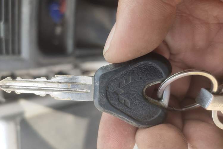 Used Wuling Zhiguang Small Truck 2016 1.2L Double-Cab LSI Vehicle Key