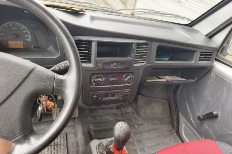 Used Wuling Zhiguang Small Truck 2019 1.2L Double Cab Audio And AC Panel