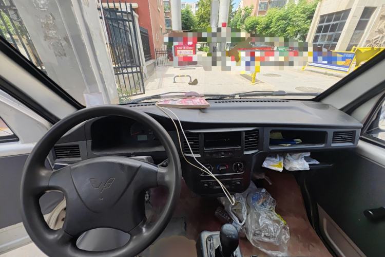 Used Wuling Zhiguang Small Truck 2019 1.2L Single Cab Center Console