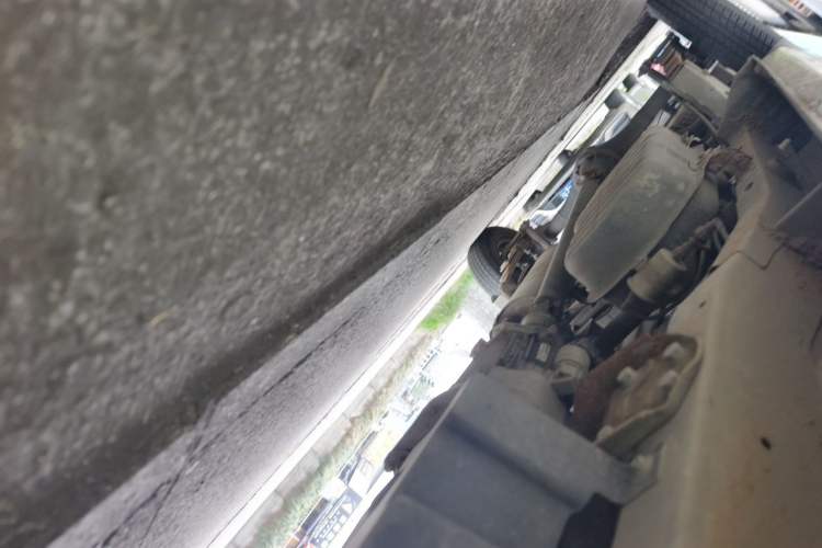 Used Wuling Zhiguang Small Truck 2019 1.2L Double Cab Chassis Front Right