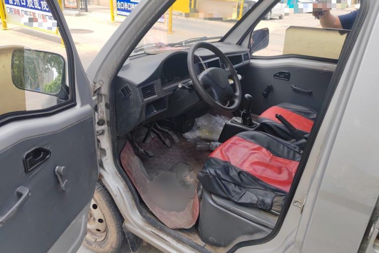 Used Wuling Zhiguang Small Truck 2019 1.2L Single Cab Driver Seat